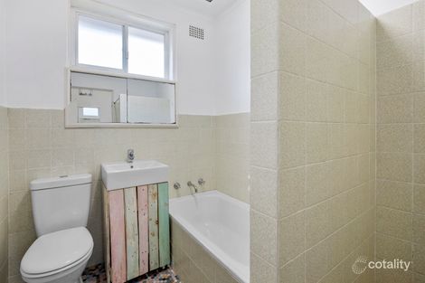 Property photo of 8/28 Kooloora Avenue Freshwater NSW 2096