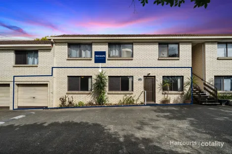 Property photo of 2/28 Defiance Road Logan Central QLD 4114