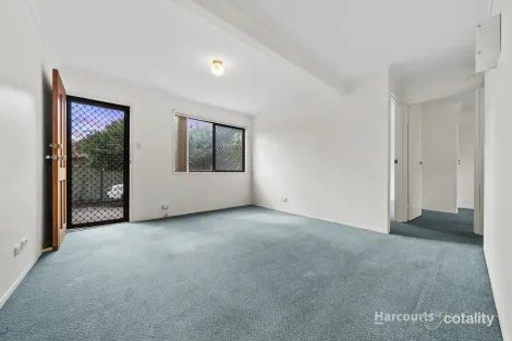 Property photo of 2/28 Defiance Road Logan Central QLD 4114