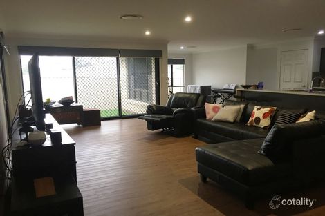 Property photo of 72 Emperor Drive Redland Bay QLD 4165