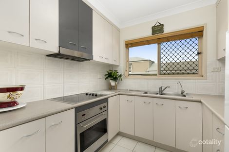 Property photo of 2/16 Lade Street Gaythorne QLD 4051