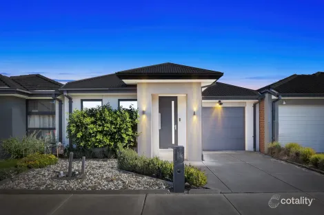 16 DAISY DR, DONNYBROOK, VIC 3064