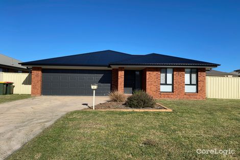Property photo of 8 Simona Close Griffith NSW 2680