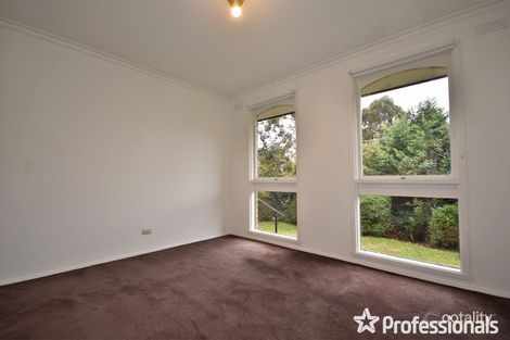 Property photo of 216 Manchester Road Mooroolbark VIC 3138