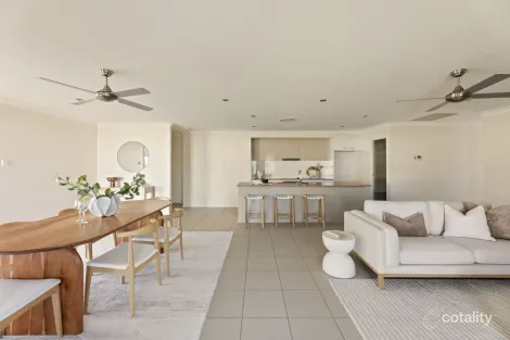 Property photo of 16 Asher Place Moggill QLD 4070