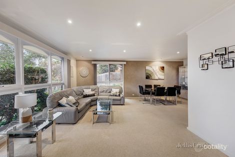 Property photo of 20 Narallah Grove Box Hill North VIC 3129