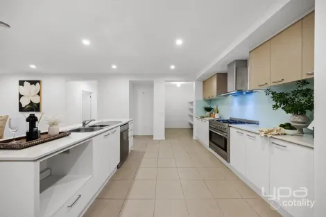Property photo of 41 Carnegie Road Point Cook VIC 3030