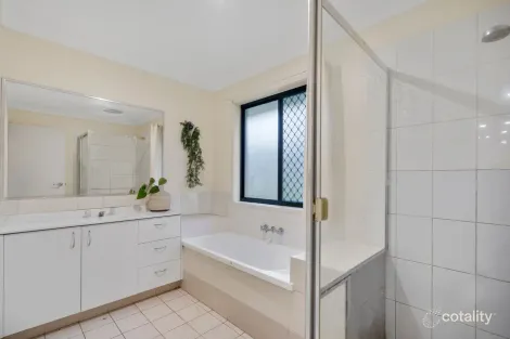 Property photo of 9 Wanderer Crescent Springfield Lakes QLD 4300