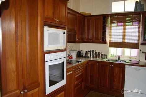 Property photo of 39 Alice Street Silkstone QLD 4304