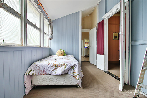 Property photo of 26 Macquarie Street Silkstone QLD 4304