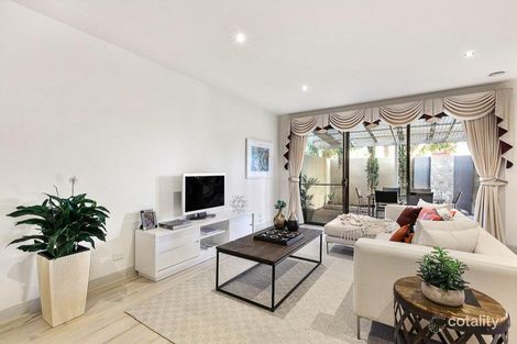 Property photo of 2/162 Kangaroo Road Hughesdale VIC 3166