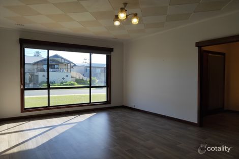 Property photo of 4 Dawe Street Australind WA 6233