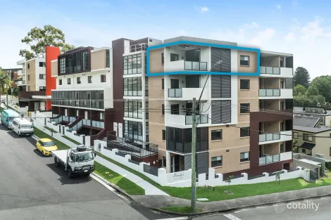 401/18 Range Rd, North Gosford, NSW 2250