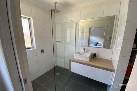 87 Gregory St, Beachlands, WA 6530