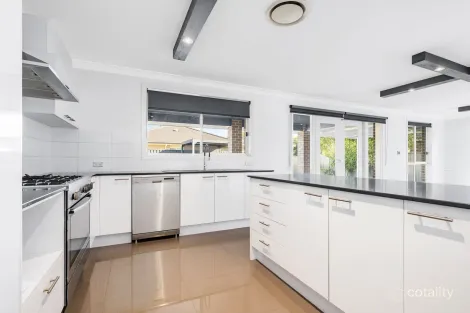 Property photo of 9 Caesia Way Mount Annan NSW 2567