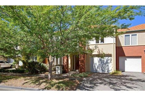 11 The Cove, Port Melbourne, VIC 3207