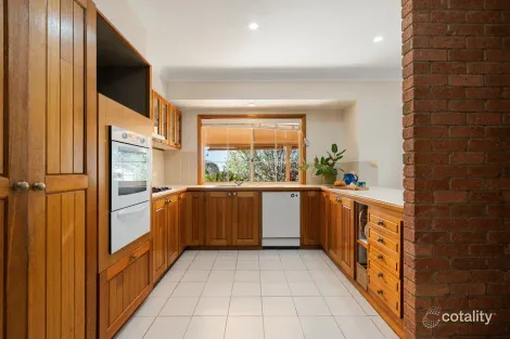 Property photo of 4 Stewart Court Highfields QLD 4352