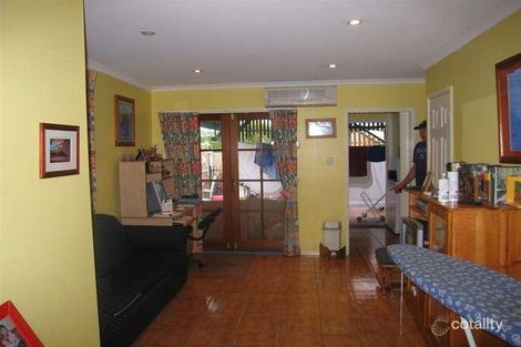 Property photo of 10 Bride Street Wynnum QLD 4178