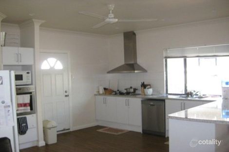 Property photo of 40 Warbler Loop Nickol WA 6714