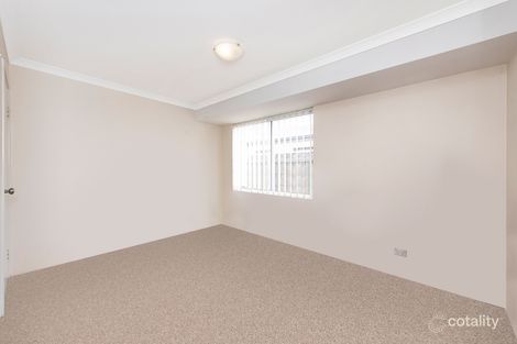 Property photo of 58 Carissa Turn Halls Head WA 6210