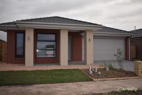 18 Norton Pde, Charlemont, VIC 3217