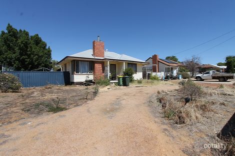 61 Caw St, Merredin, WA 6415