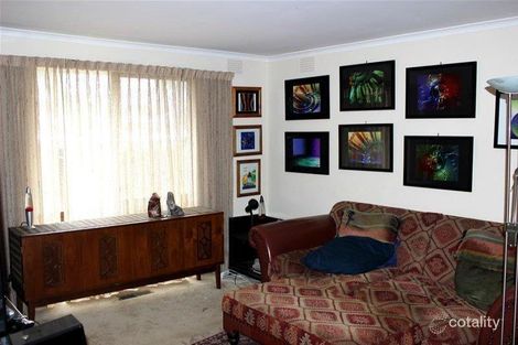 Property photo of 9 Ashcombe Drive Ringwood VIC 3134