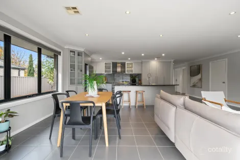 Property photo of 10 Broomfield Street McKellar ACT 2617