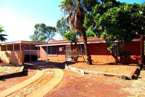 10 Thyssen Cres, Dampier, WA 6713