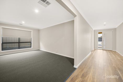 Property photo of 13 Grieve Way Wodonga VIC 3690
