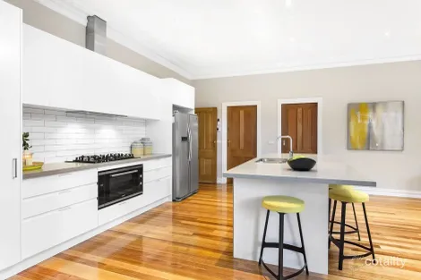 Property photo of 52 Tranmere Avenue Carnegie VIC 3163