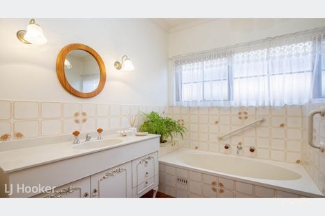 8 Mamande Cres, Lockleys, SA 5032