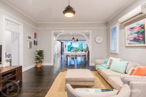 Property photo of 17 Smallman Street Bulimba QLD 4171