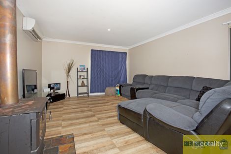 Property photo of 16 Jacksonia Close Pinjarra WA 6208