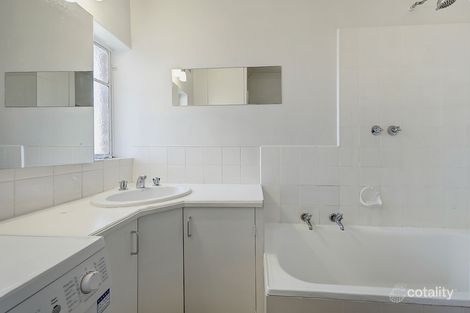 Property photo of 8/61 Maltravers Road Ivanhoe East VIC 3079