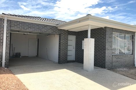 Property photo of 4 Witchazel Drive South Morang VIC 3752