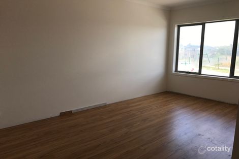 Property photo of 4 Witchazel Drive South Morang VIC 3752