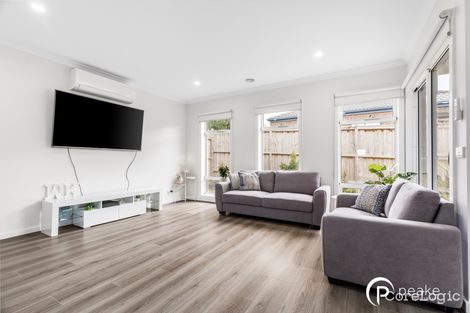 Property photo of 9 Hendrix Street Cranbourne East VIC 3977