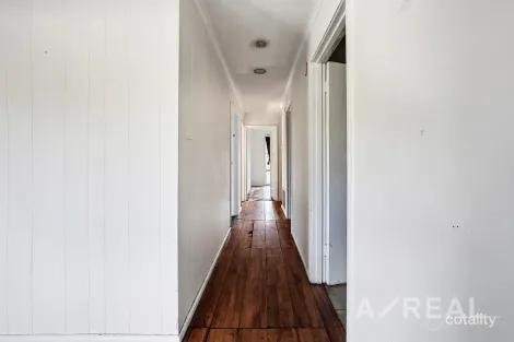 Property photo of 48 Lorraine Crescent Jacana VIC 3047
