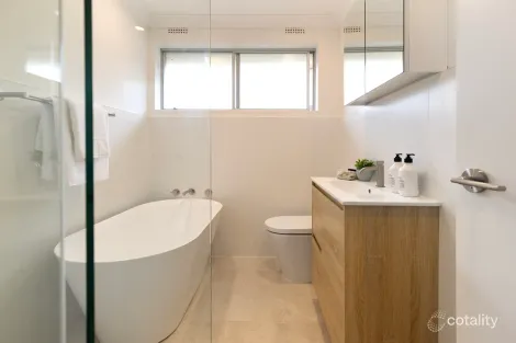 Property photo of 6/4-8 Lismore Avenue Dee Why NSW 2099