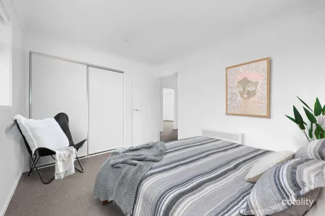 Property photo of 4 Macbeth Street Officer VIC 3809