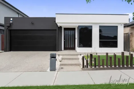 12 Goldington St, Mickleham, VIC 3064