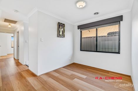 Property photo of 35 Bathurst Gardens Darch WA 6065