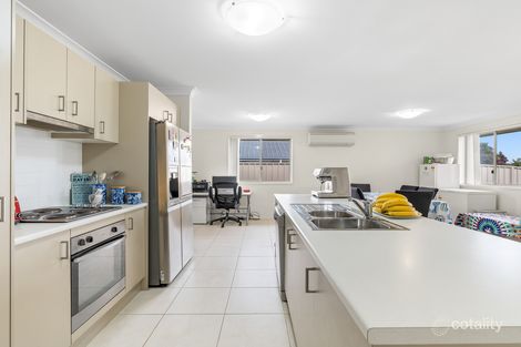 Property photo of 19 Regatta Way Summerland Point NSW 2259