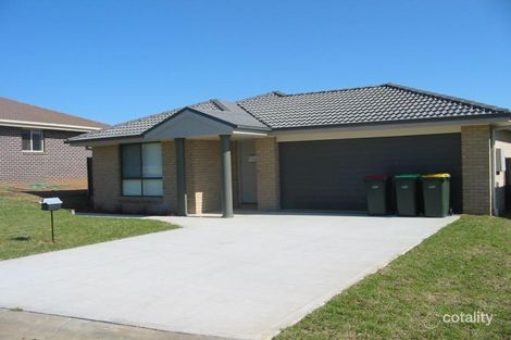 Property photo of 18 Rosella Avenue Calala NSW 2340
