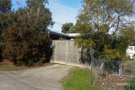 5 Swan Pde, St Leonards, VIC 3223