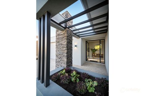Property photo of 4 Entwistle Way Aveley WA 6069
