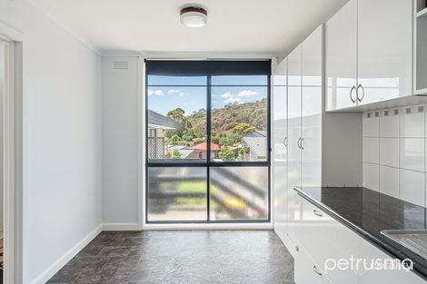 Property photo of 3/2A Burnside Avenue New Town TAS 7008