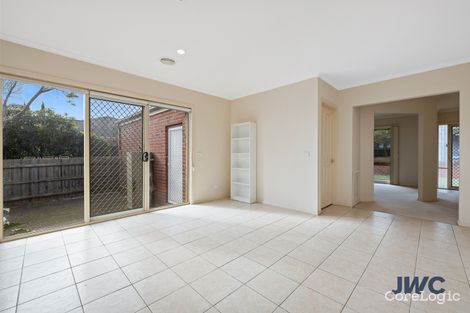 Property photo of 1/10 Stamford Crescent Rowville VIC 3178