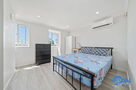 Property photo of 9 Berrara Close Prestons NSW 2170